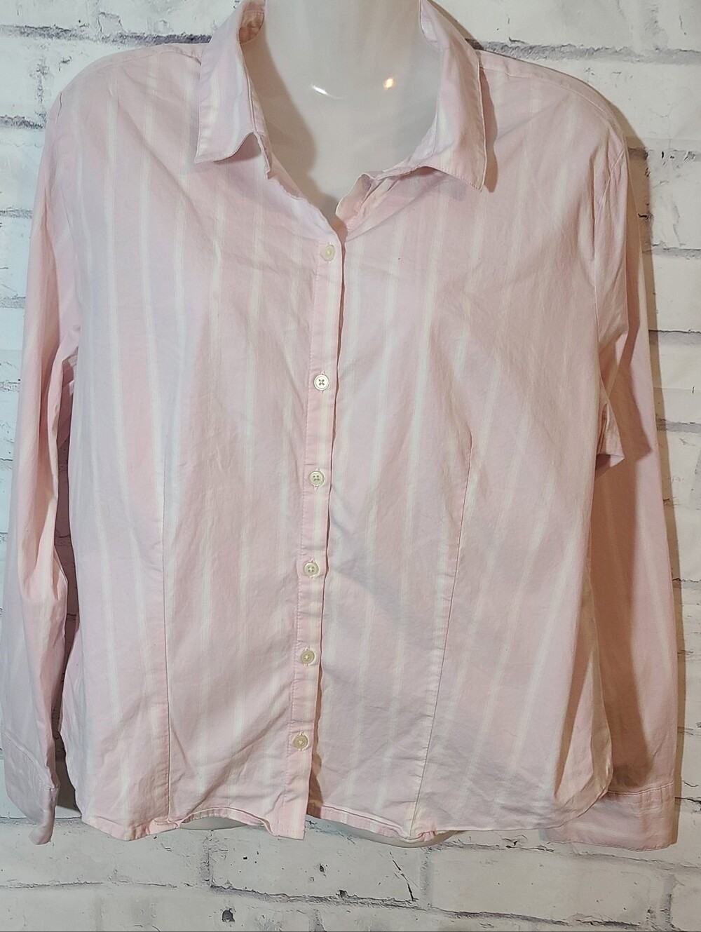 Old Navy Slim Collared Button-Up Blouse Pink White Striped L